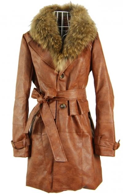 Manteau en cuir avec fourrure - une combinaison de deux matériaux exquis