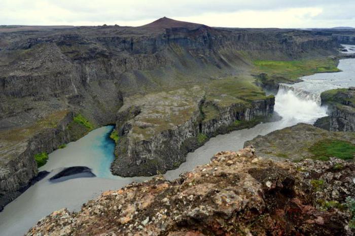 L'Islande est un pays de geysers et de nature vierge