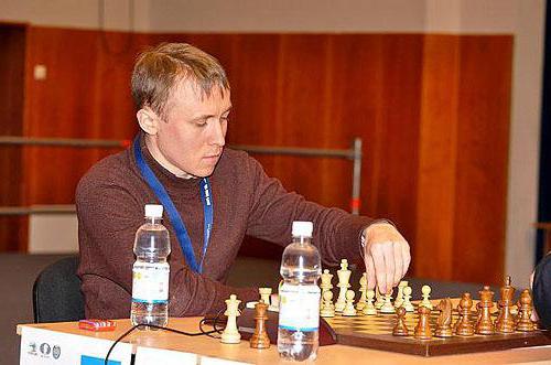 Ruslan Ponomarev: histoire et réalisations du joueur d'échecs