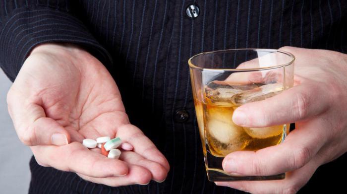 Puis-je boire de l'alcool tout en prenant des antibiotiques?